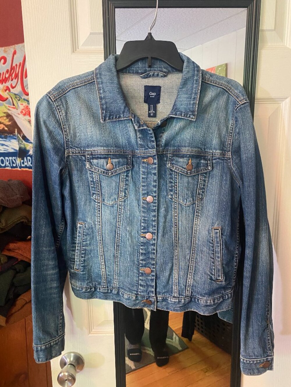 Gap Women’s Blue Denim Jean Jacket Size Medium